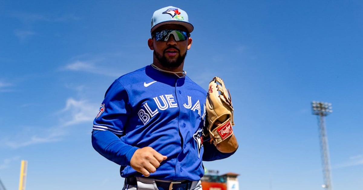 Toronto Blue Jays option OF Jonatan Clase to Triple-A Buffalo