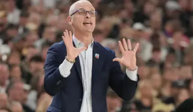 Did Dan Hurley play in the NBA? Revisiting UConn coach's basketball background and career image