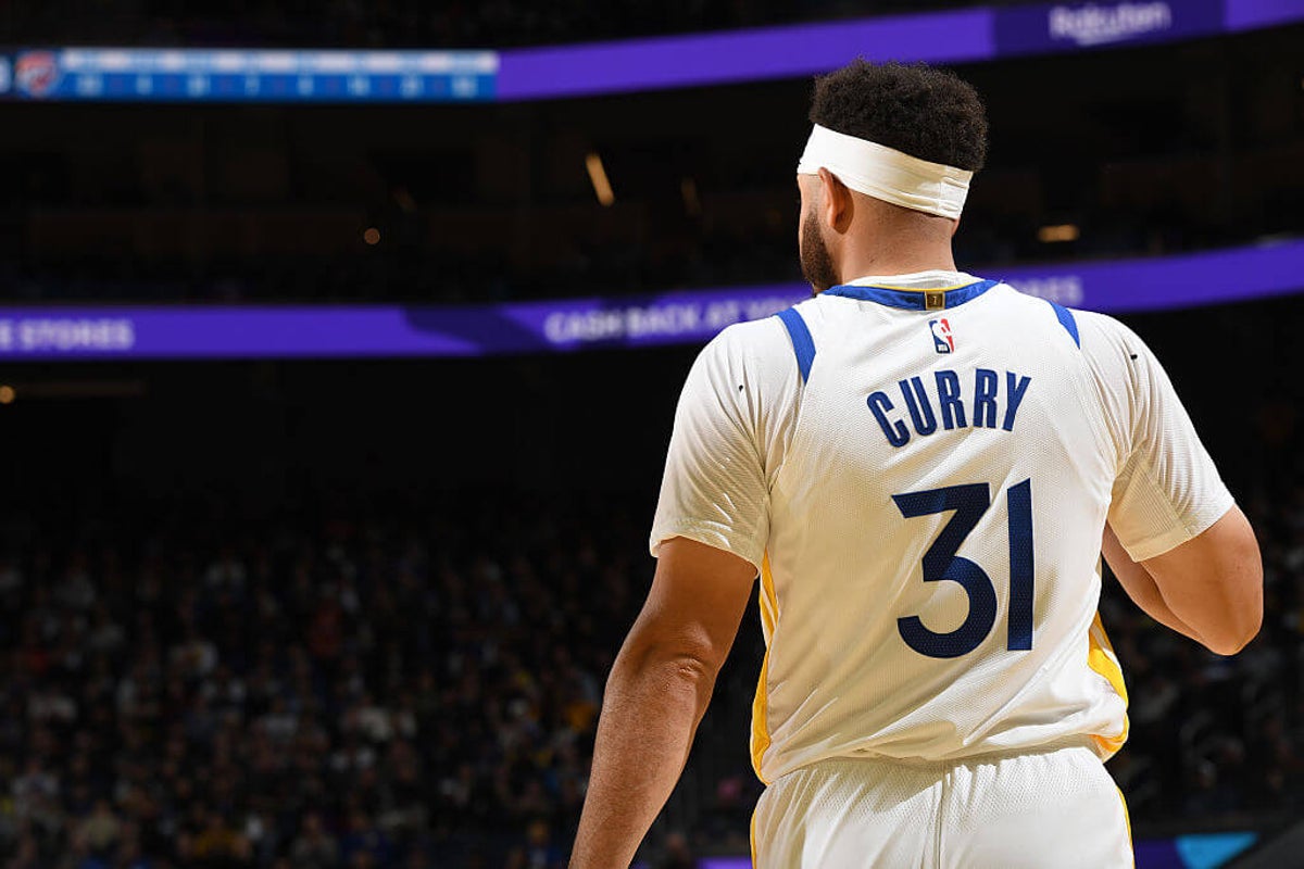 Seth Curry’s return boosts the Warriors, but not enough to handle the Jazz