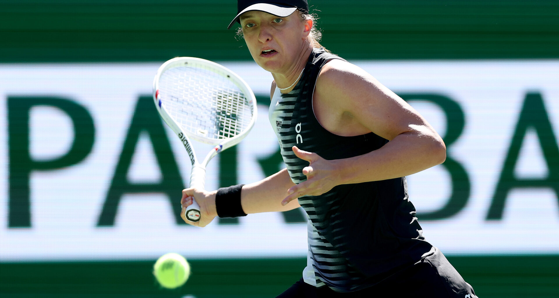 Swiatek rolls early, regroups late and sets up Indian Wells rematch with Sakkari