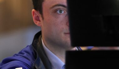 Scott Galloway wants the stock market to crash. Gen Z is already betting like it will