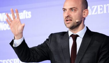 Canada could join EU, French foreign minister says – POLITICO