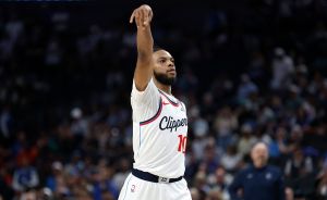 DALLAS, TEXAS - MARCH 21: Darius Garland #10 of the Los Angeles Clippers reacts after scoring a basket in overtime against the Dallas Mavericks at American Airlines Center on March 21, 2026 in Dallas, Texas. NOTE TO USER: User expressly acknowledges and agrees that, by downloading and or using this photograph, User is consenting to the terms and conditions of the Getty Images License Agreement. (Photo by Ron Jenkins/Getty Images)