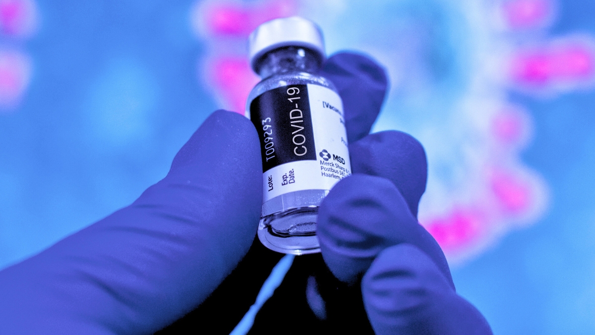 Scientist Can Finally Explain Rare Blood Clots Linked to COVID Vaccines : ScienceAlert