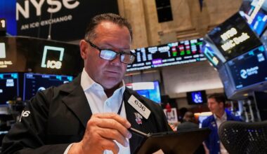 Brent crude price tops US$119 per barrel