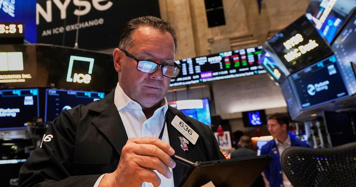 Brent crude price tops US$119 per barrel