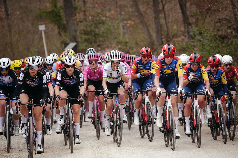 Vallières Mill scores Canada's best-ever Strade Bianche Donne result