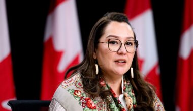 Ontario First Nation calls for resignation of Indigenous Services Minister