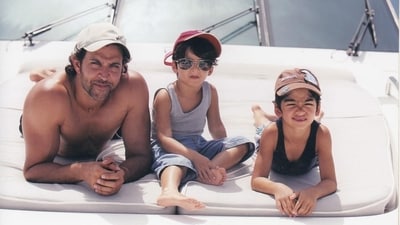 Hrithik Roshan wrote an emotional note for his sons Hrehaan and Hridhaan.