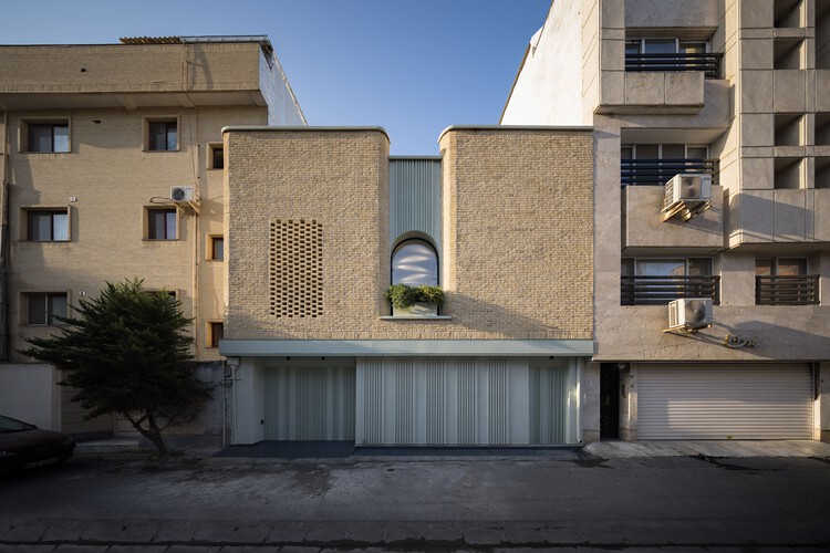 Nafas-e-No (New Breath) Clinic /  Event office - Image 1 of 19