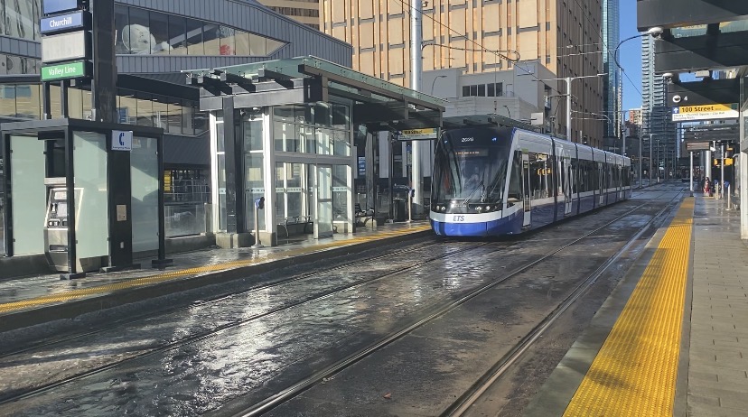 Quebec City leaders in Edmonton to learn about LRT expansion