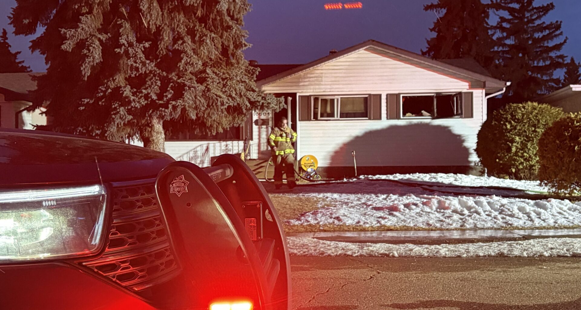 1 person in hospital following evening house fire in Edmonton's Belvedere neighbourhood
