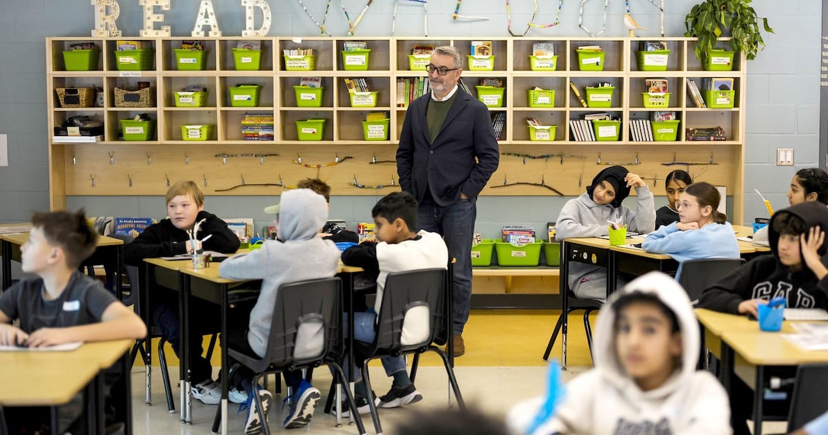 Ontario teacher, education worker unions call for contract talks to start early