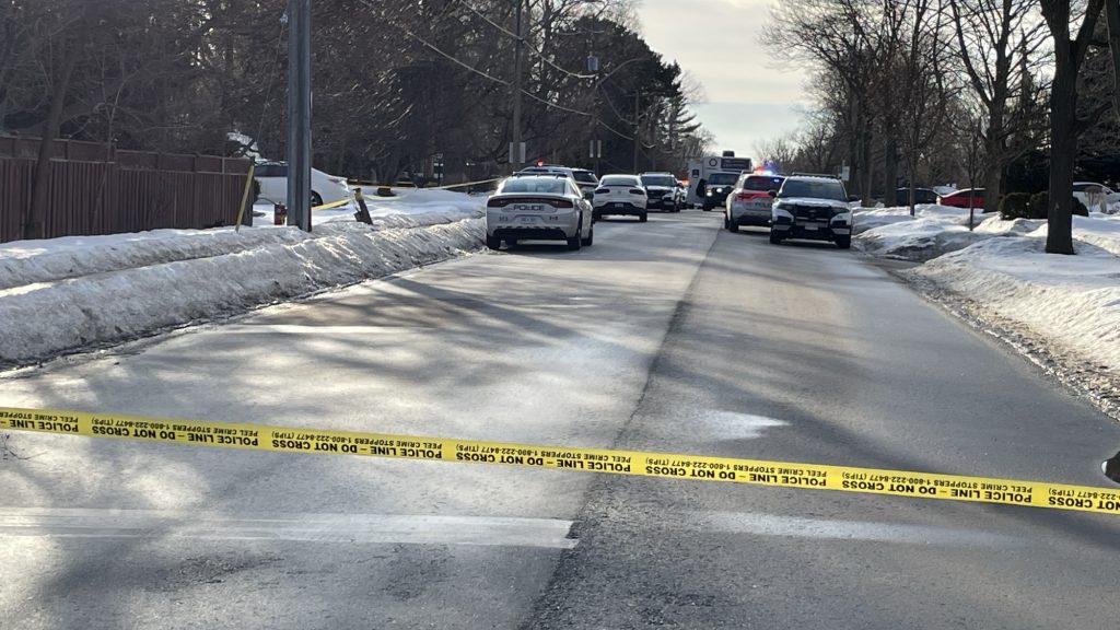 1 man shot and killed by police in Mississauga