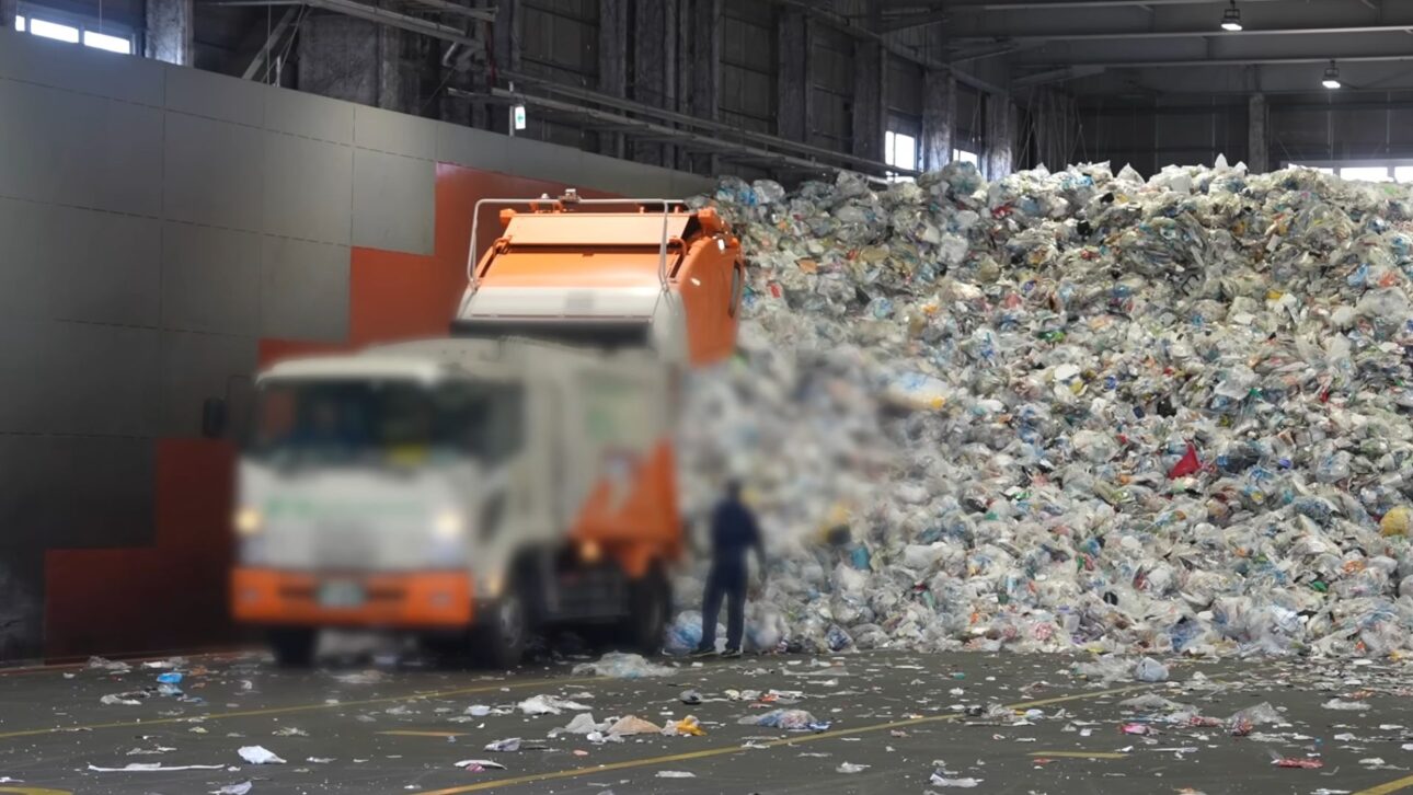 A Japanese city is transforming waste into pallets using advanced recycling technology that separates PP and PE and reduces plastic contamination.