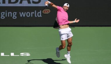 Tennis bends to the wind’s will at Indian Wells as desert weather blows players off course