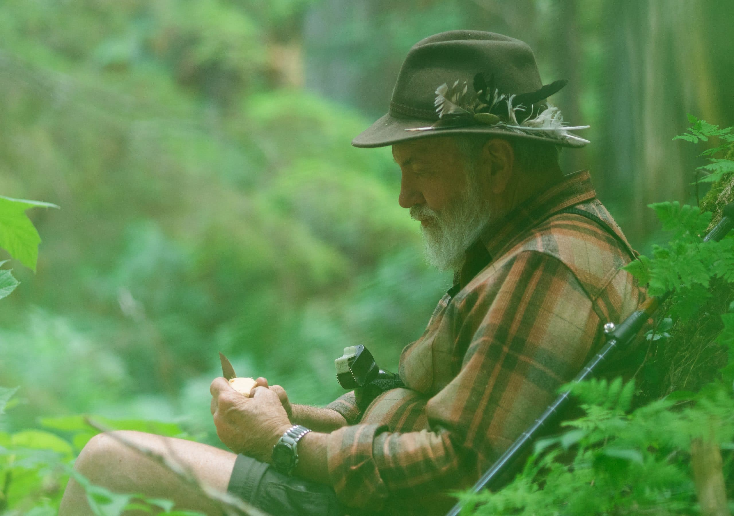 Craig Pettitt from Valhalla Wilderness Committee takes a lunch break in the old-growth Rainbow Valley