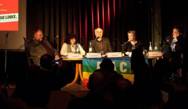 Yanar Mohammed (second from left) attends the Die Linke conference in Berlin in 2013. Photo via Wikimedia Commons.