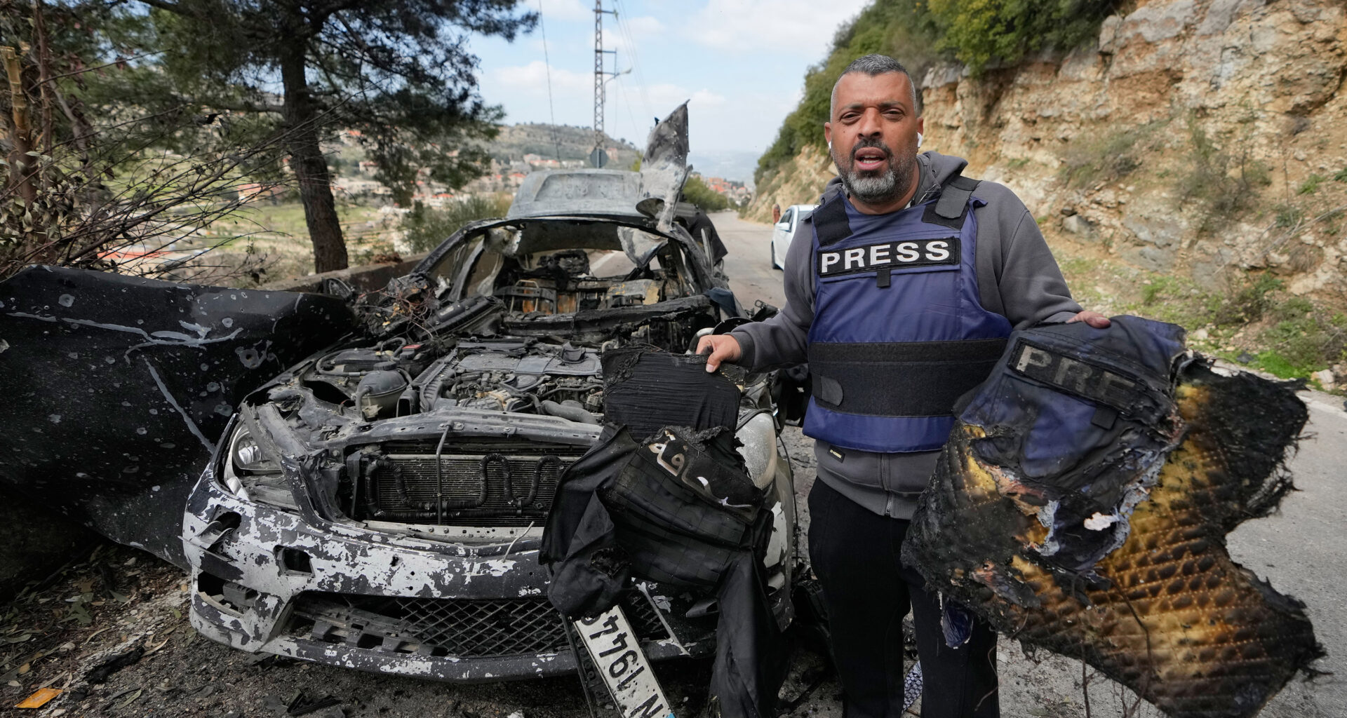 Israeli strike on media car targets, kills 3 journalists in south Lebanon