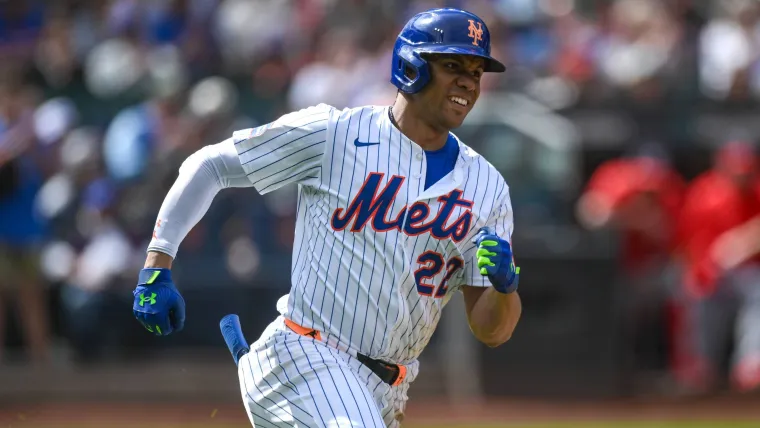 Mets' Juan Soto is only 104 walks away from ridiculous MLB record image