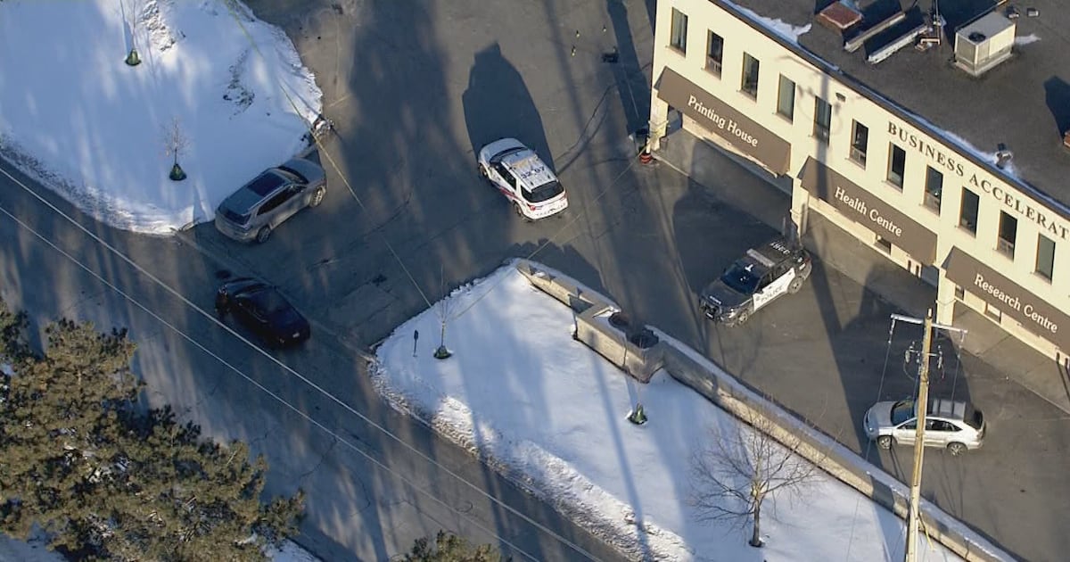 Toronto police investigating 2 shootings