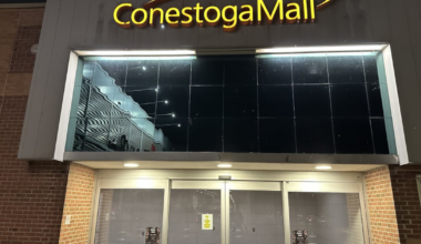 Police respond to jewelry store robbery at Conestoga Mall - CTV News