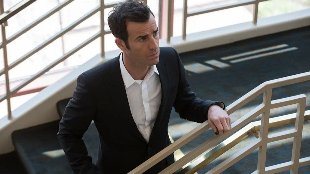 Justin Theroux as Kevin Garvey standing on a staircase in The Leftovers