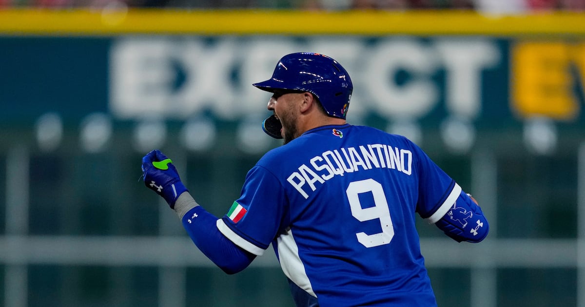 Italy beats Mexico to advance at WBC, along with Team USA