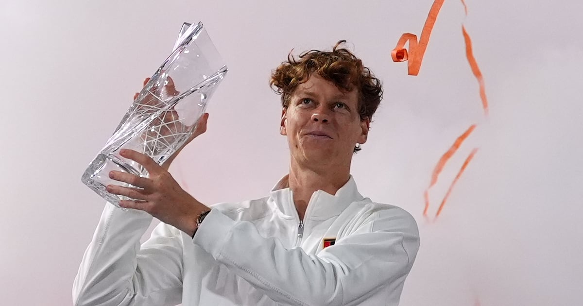 Jannik Sinner follows Aryna Sabalenka's lead with a 'Sunshine Double,' beating Jiri Lehecka in Miami Open final