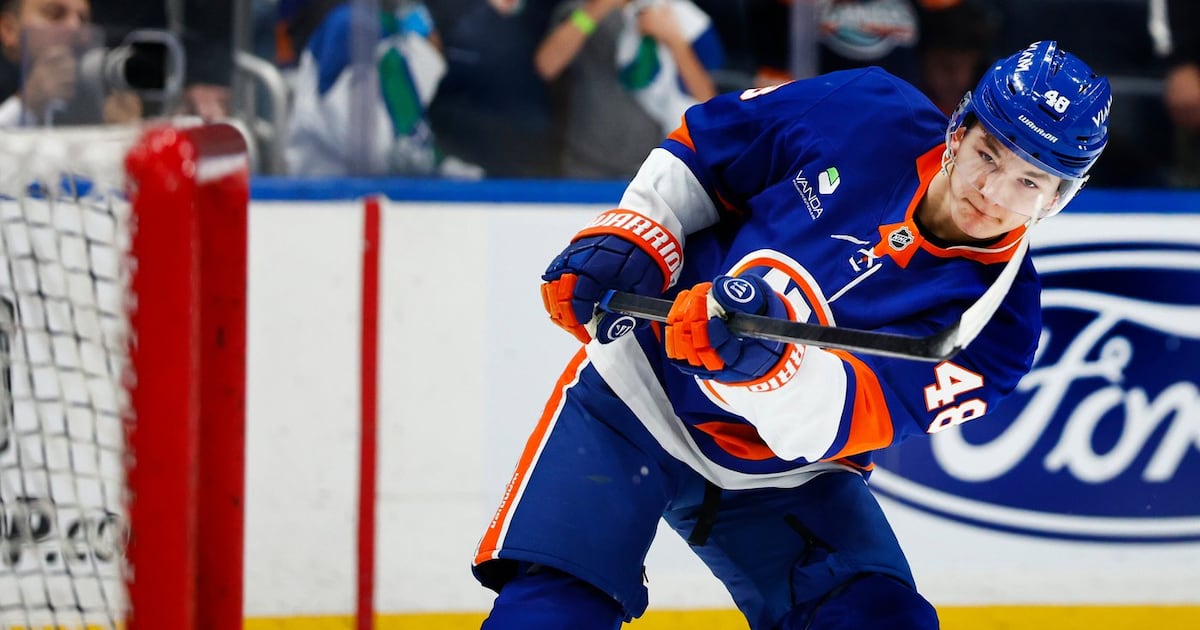 Rookie defenceman Matthew Schaefer dazzling for Islanders