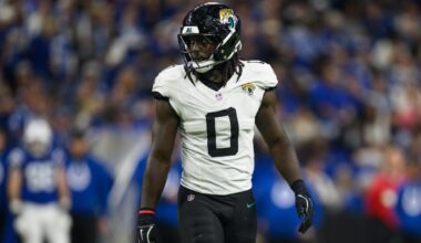 Report: Panthers sign LB Devin Lloyd to three-year deal