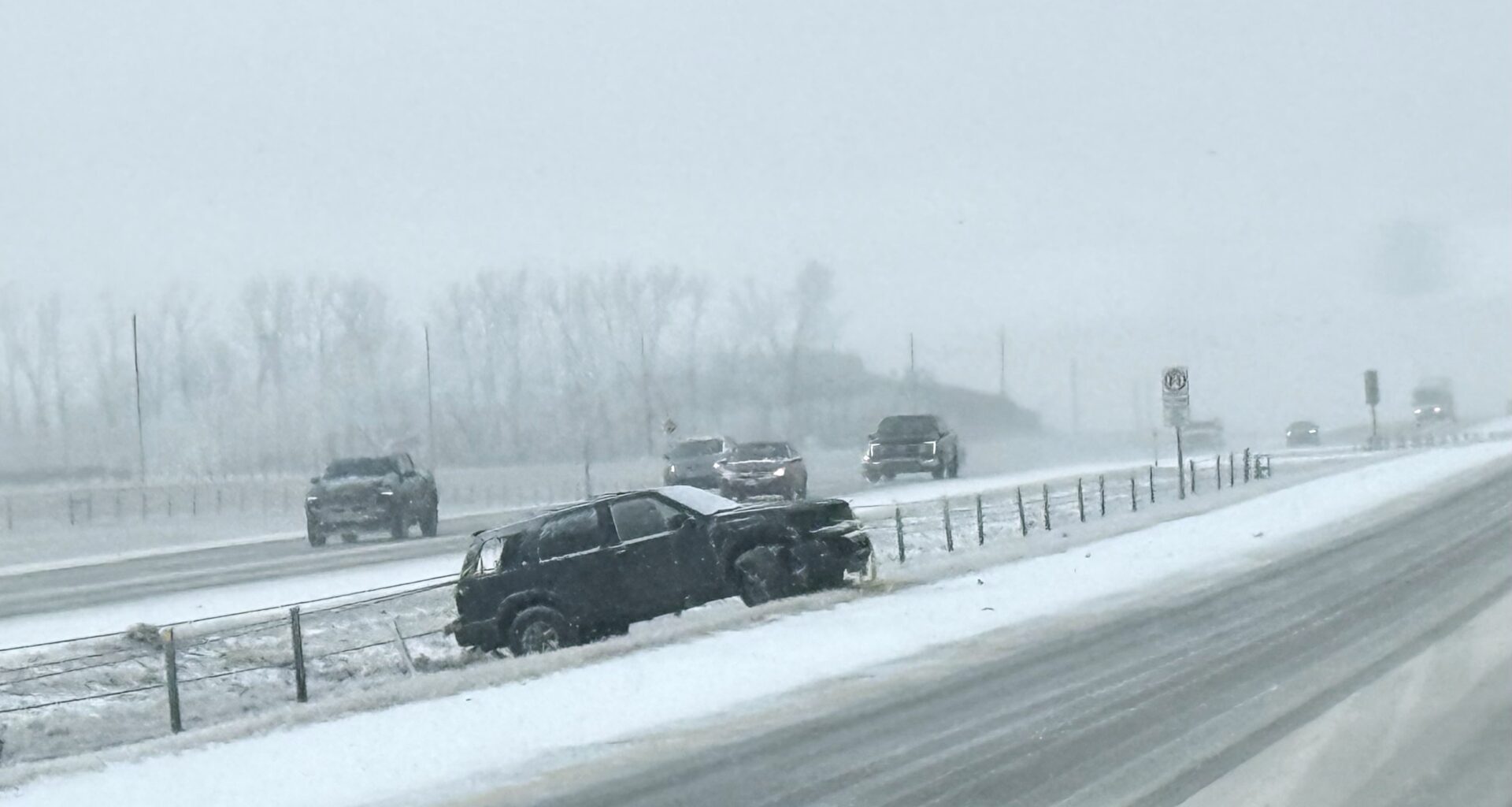 Calgary Police respond to 301 collisions yesterday - OkotoksOnline.com