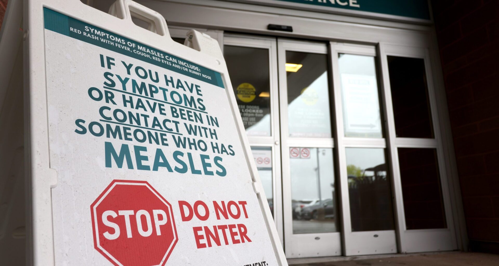 Measles exposure warning issued for Calgary airport, Alberta travel hubs