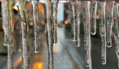 Freezing rain warning issued for Montreal as icy commute expected Thursday morning