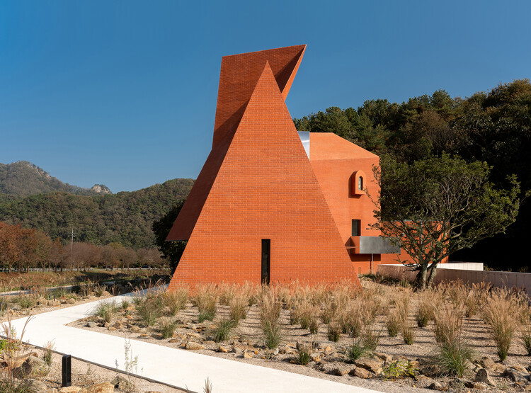 Monologue Café / SOSOKKI ANAC - Image 1 of 23