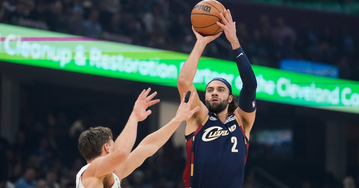 Max Strus makes eight 3s scores 29, Jarrett Allen returns as Cleveland Cavaliers roll to 149-128 win over Miami Heat