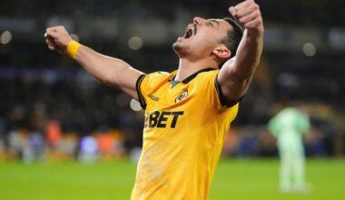 Mohamed Salah scores but Liverpool stunned by last-place Wolves