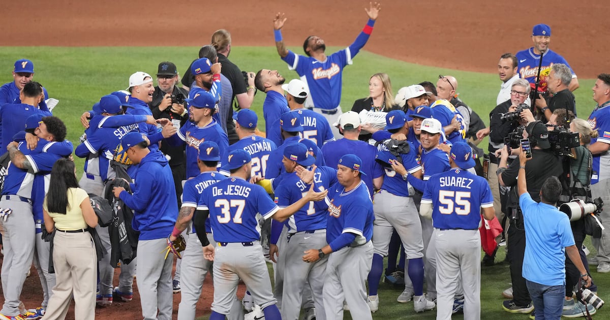Venezuela defeats USA to capture first World Baseball Classic title