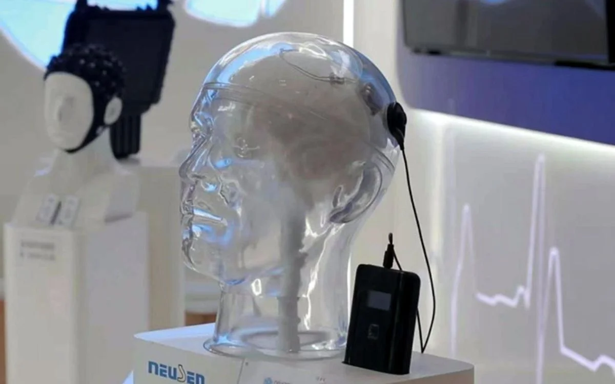 China approves the world's first brain implant for medical patients for commercial use