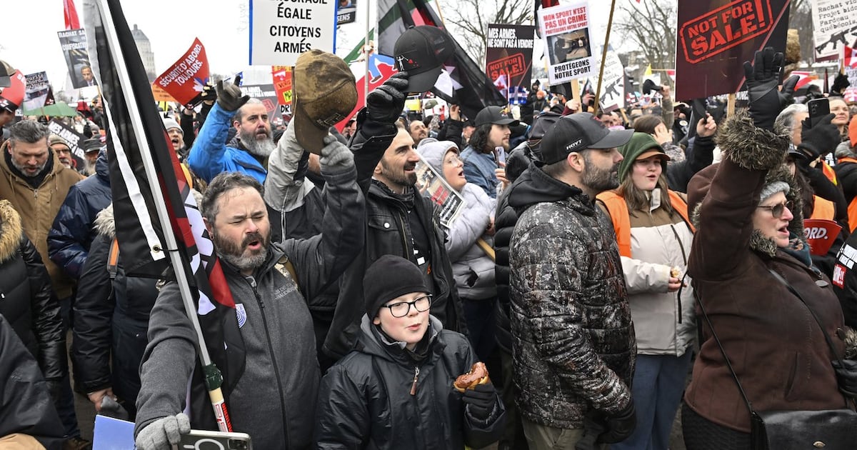 Gun control group criticizes Ottawa over firearm buyback