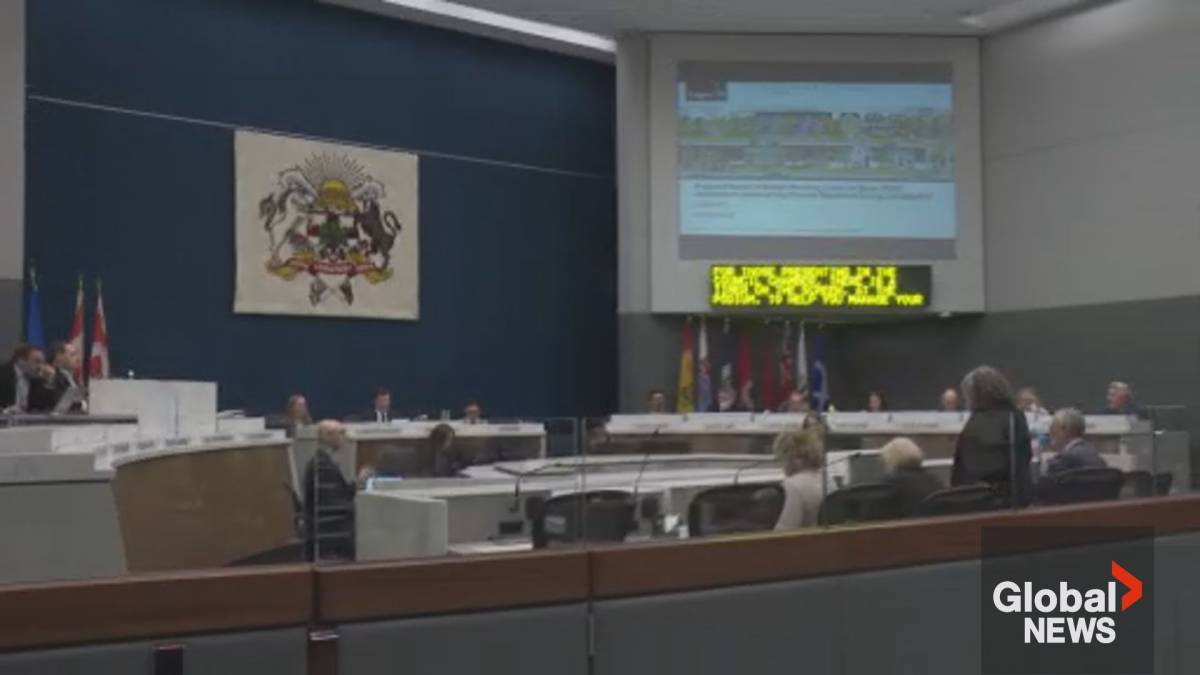 Click to play video: 'Calgary’s contentious blanket rezoning policy back before city council'