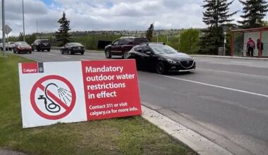 Calgarians urged to hold off on outdoor water use as spring nears