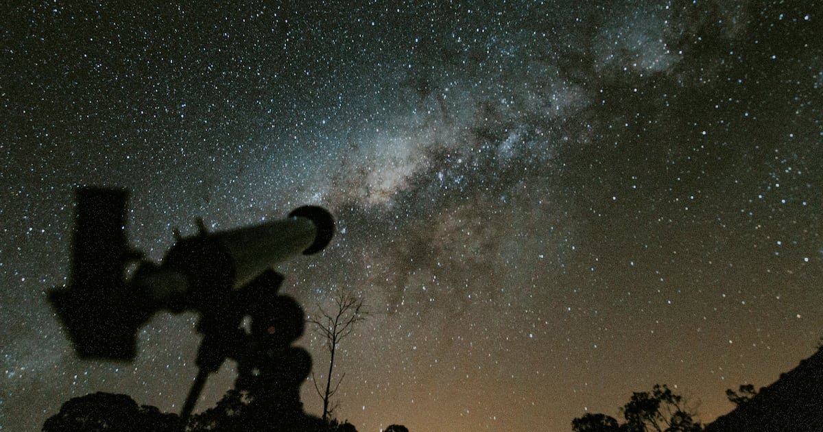 Molten planet with sulfur-choked atmosphere displays unique hellscape
