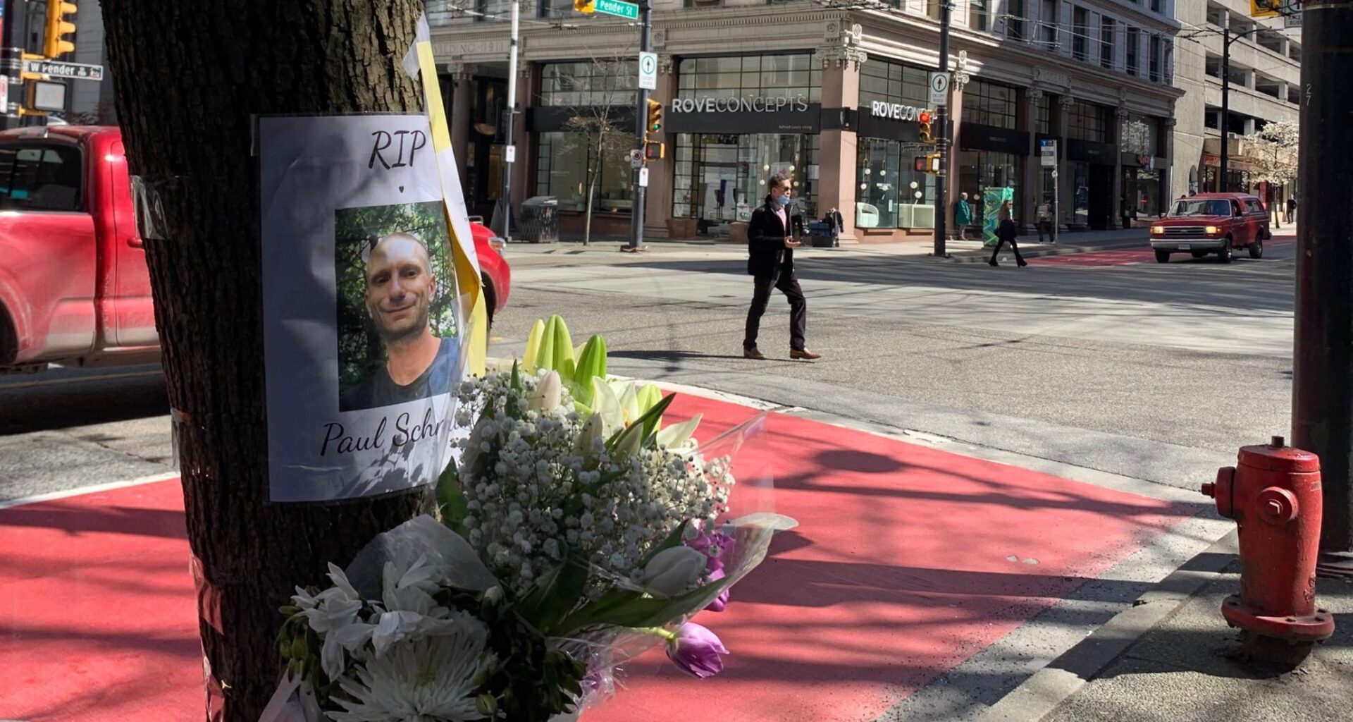Man apologizes for fatal stabbing outside Vancouver coffee shop