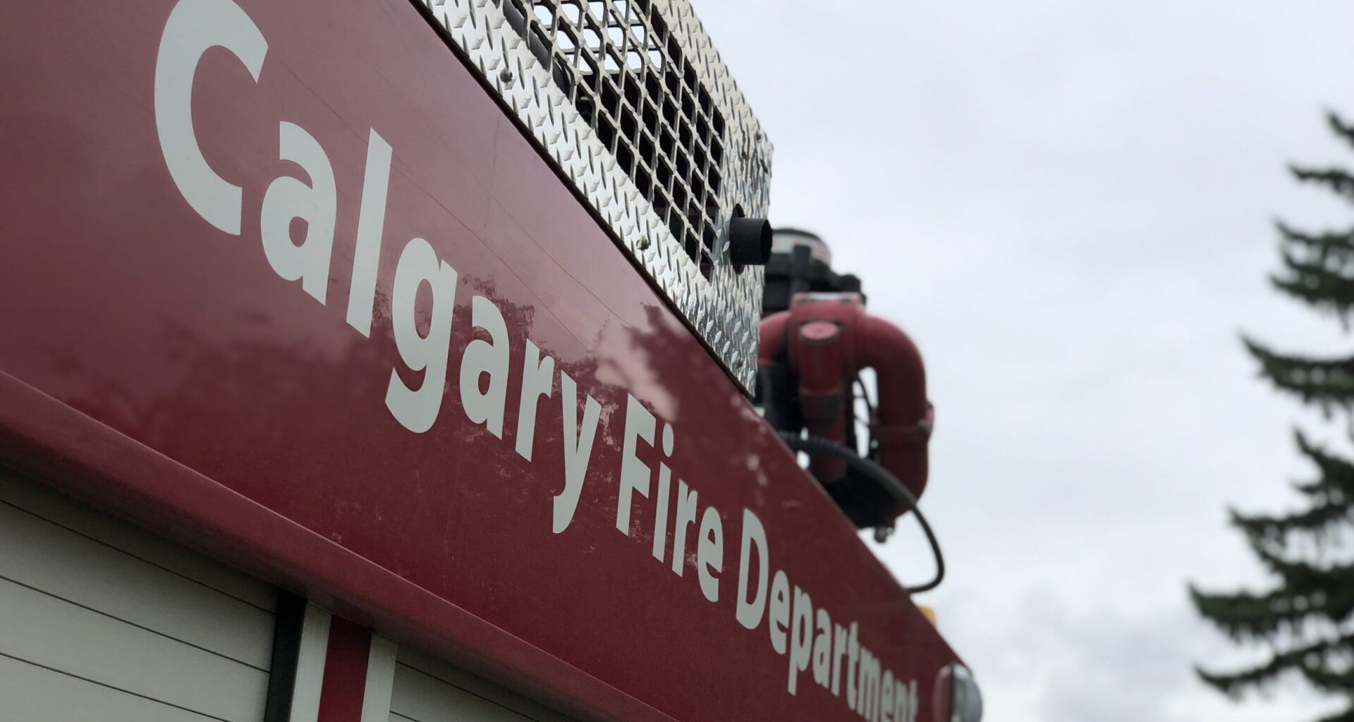 18 units respond to fire at SW Calgary autobody shop