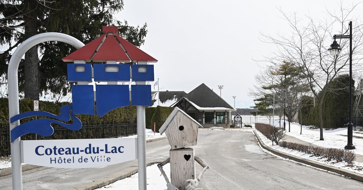 Hometown mourns Quebec pilot Antoine Forest