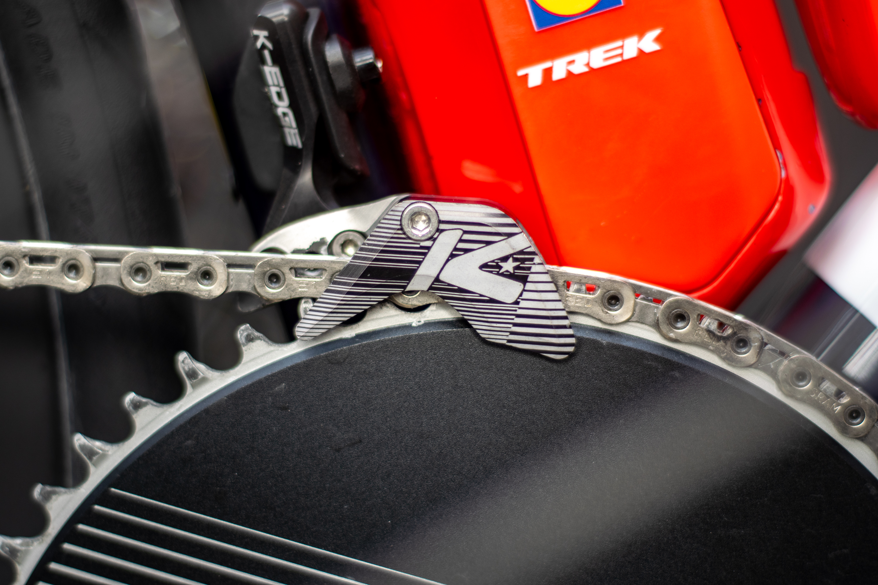 Closeup of the K-Edge chain keeper mounted on a Trek
