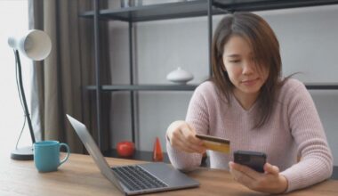 Nearly half of Canadians are living paycheque to paycheque: new survey