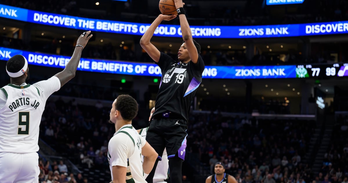 Ace Bailey has 7 3-pointers as Utah Jazz crush Milwaukee Bucks to snap 4-game losing streak