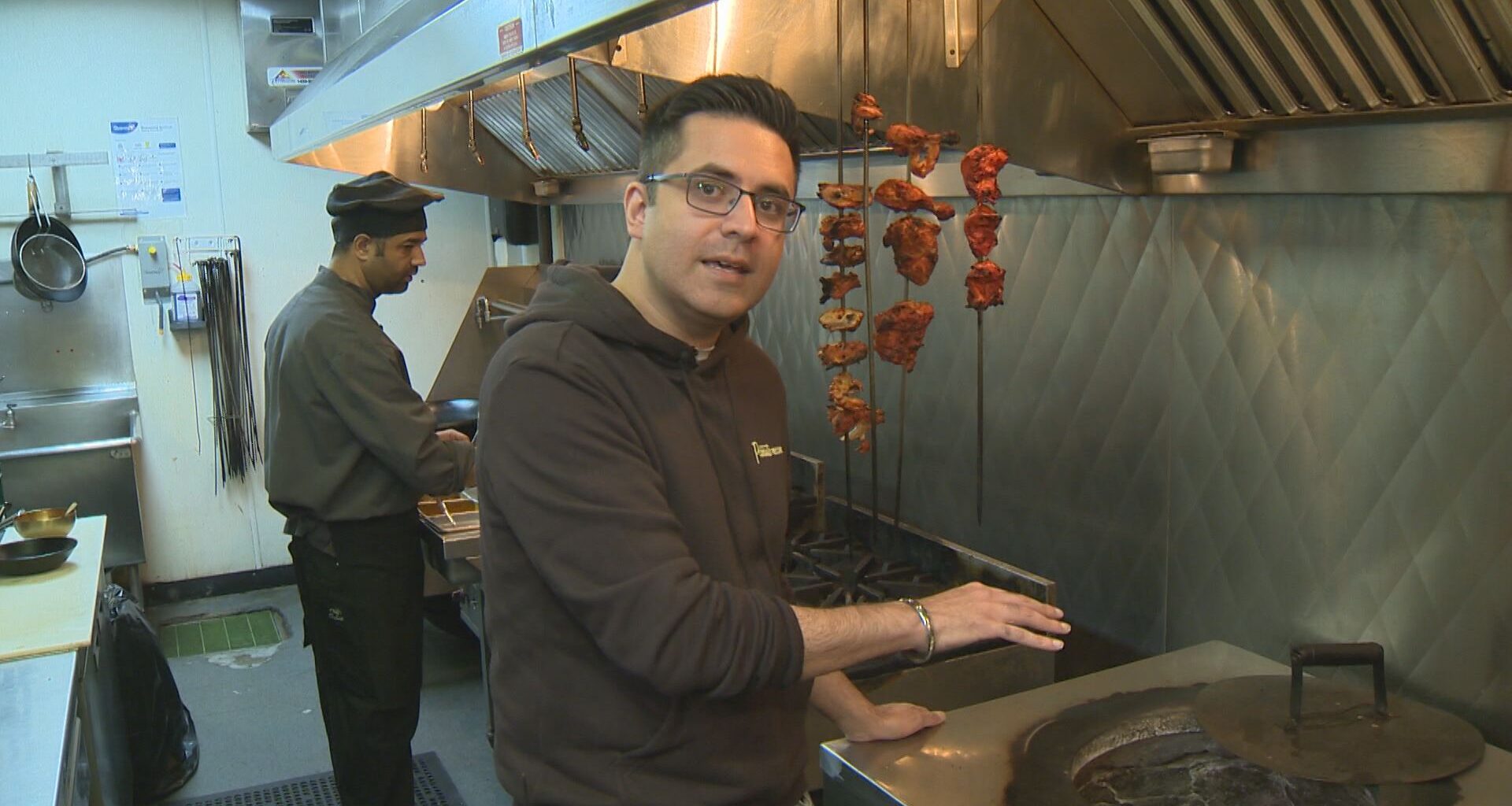 Edmonton man turns butter chicken reviews into a play